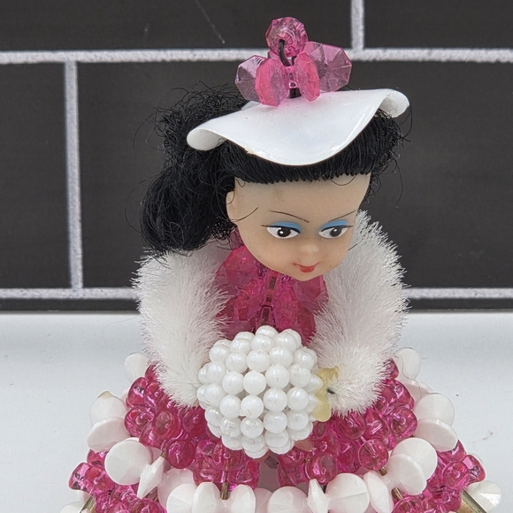 Vintage Safety Pin Doll Figurine Brunette Pink And White GLOWS - Picture 7 of 9